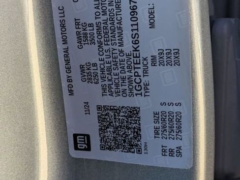 New 2025 Chevrolet Colorado Trail Boss w/ Midnight Edition image 36