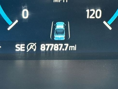 Used 2021 Ford F150 Lariat w/ Equipment Group 502A High image 31