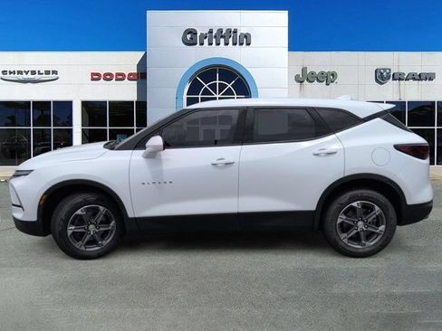 Used 2023 Chevrolet Blazer LT FWD image 10