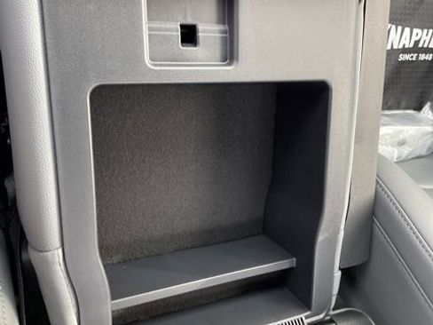 New 2026 Ford F250 XL w/ XL Chrome Package image 43