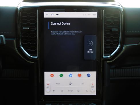 New 2025 Ford Ranger Lariat w/ Chrome Accent Package image 16