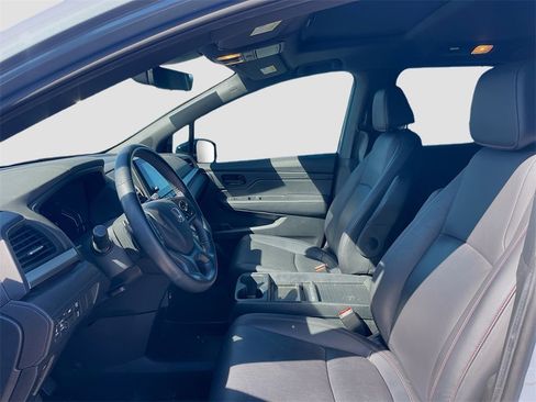 Used 2024 Honda Odyssey Sport image 10