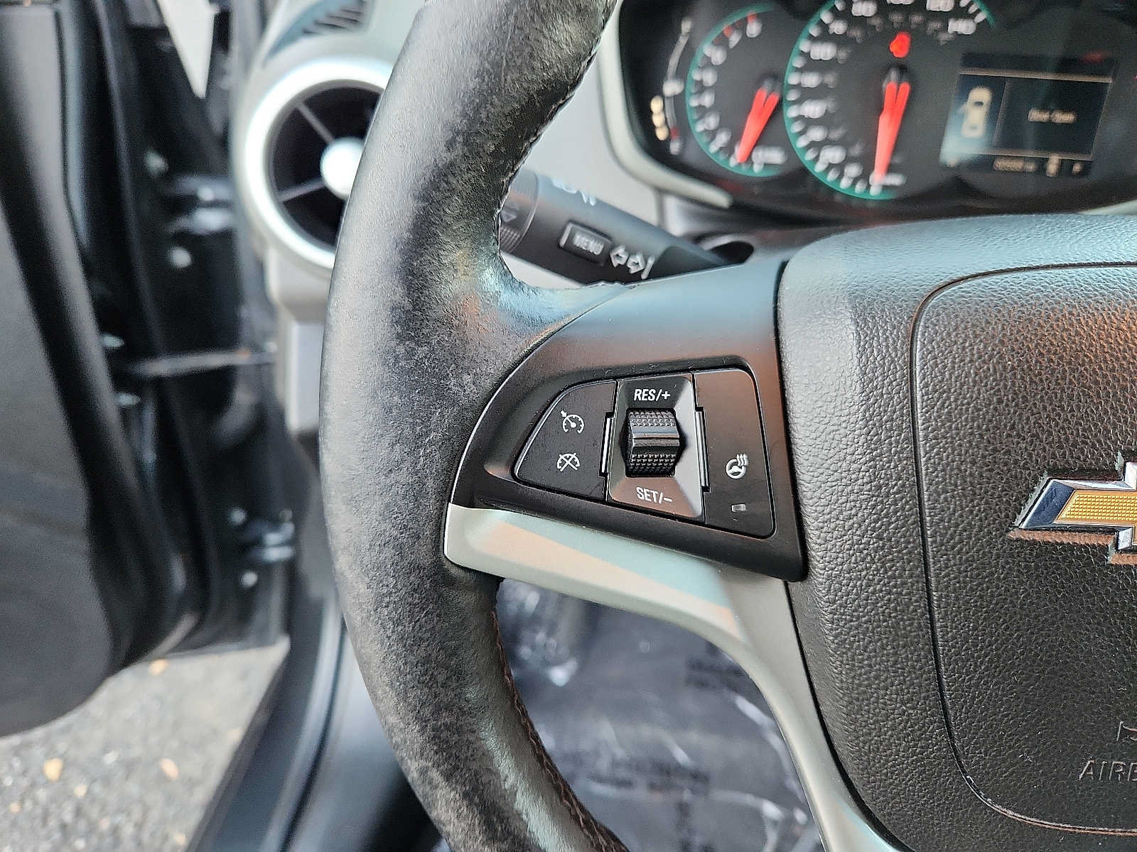 Used 2018 Chevrolet Sonic Premier FWD image 20