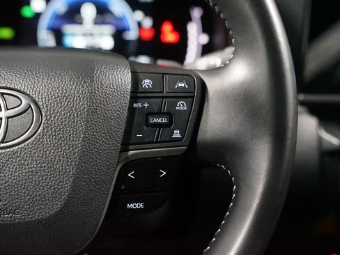 Certified 2025 Toyota Camry SE image 13