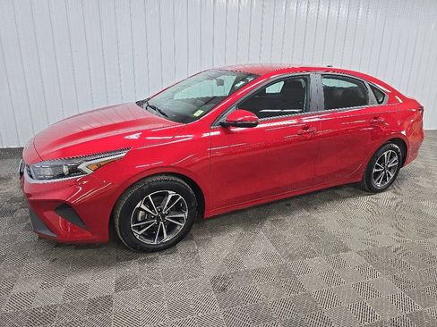 Used 2023 Kia Forte LXS w/ LXS Technology Package FWD image 6