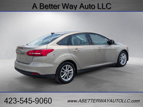 Used 2016 Ford Focus SE FWD image 6