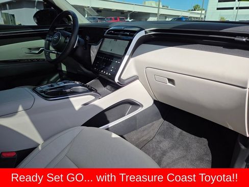Used 2024 Hyundai Tucson Limited AWD/4WD image 14