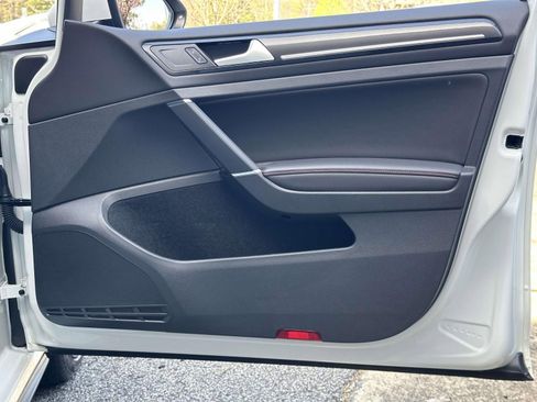 Used 2016 Volkswagen GTI Autobahn w/ Lighting Package (SEL) image 9