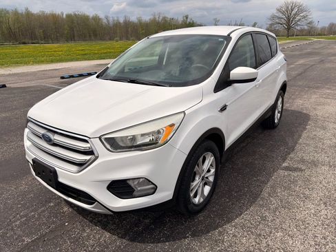 Used 2017 Ford Escape SE AWD/4WD image 12
