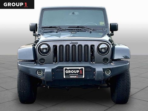 Used 2018 Jeep Wrangler Unlimited Sport AWD/4WD image 4