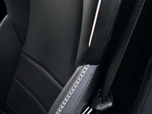 Used 2023 McLaren GT RWD image 16