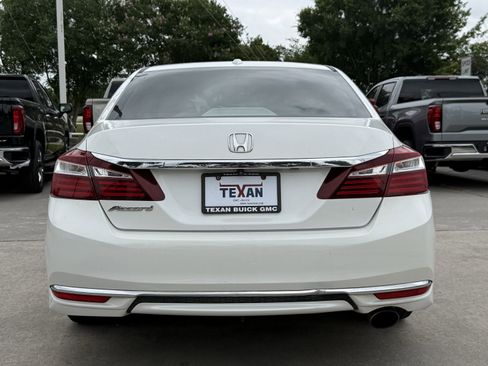Used 2016 Honda Accord EX-L image 6