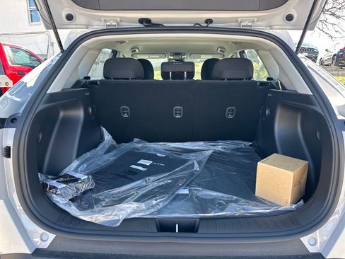 New 2026 Hyundai Kona SE image 24