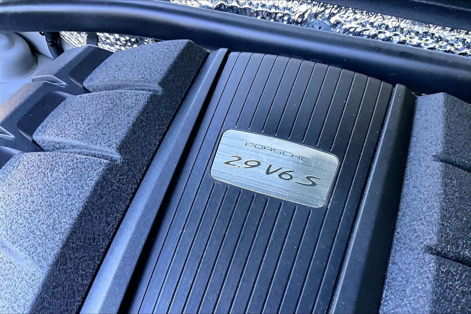 Used 2023 Porsche Macan S AWD/4WD image 33