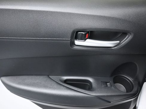 Used 2023 Toyota Corolla Cross XSE w/ Convenience Package image 28