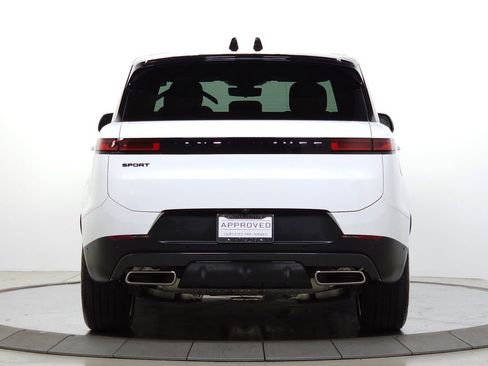 Used 2025 Land Rover Range Rover Sport SE AWD/4WD image 5