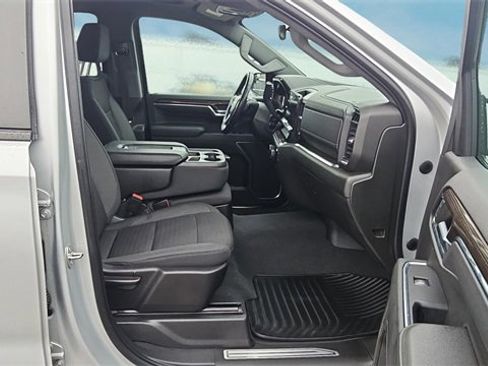Used 2022 Chevrolet Silverado 1500 LT image 13
