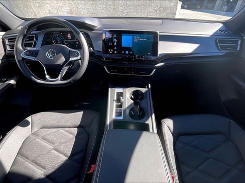 New 2026 Volkswagen Atlas Cross Sport SE AWD/4WD image 4