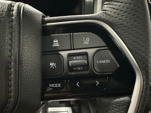 Used 2025 Toyota Tundra Platinum AWD/4WD image 20