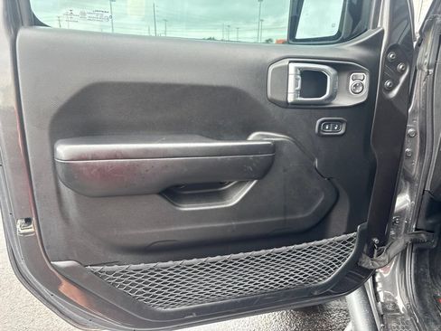 Used 2019 Jeep Wrangler Unlimited Rubicon AWD/4WD image 8