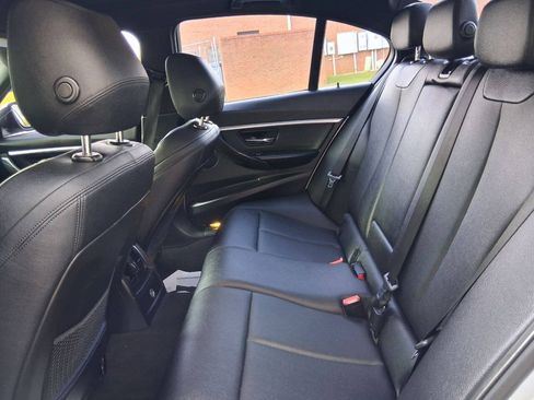 Used 2016 BMW 328i Sedan RWD image 10