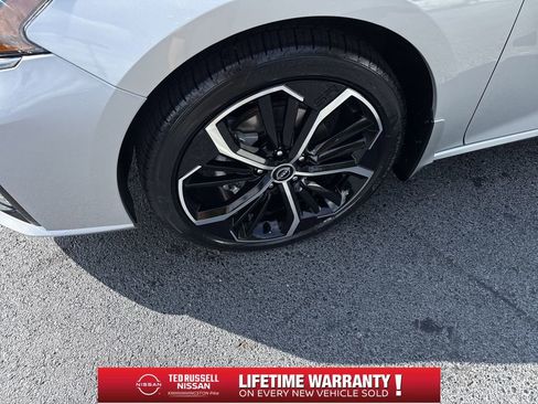 New 2025 Nissan Altima 2.5 SR w/ SR Premium Package image 20