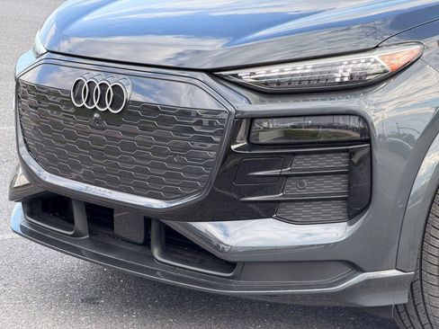 Certified 2025 Audi Q6 e-tron Premium Plus w/ Premium Plus image 6