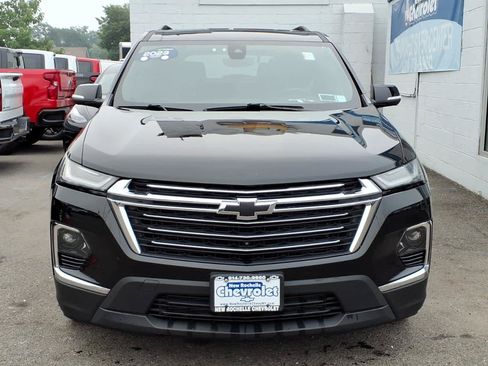 Certified 2023 Chevrolet Traverse LT w/ LT Premium Package AWD/4WD image 2