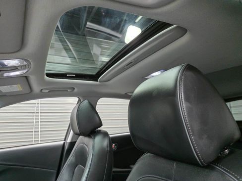 Used 2019 Hyundai Kona Limited FWD image 18