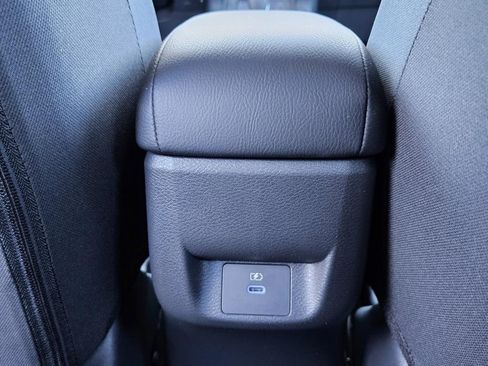 New 2025 Nissan Versa SR w/ Trunk Package image 17