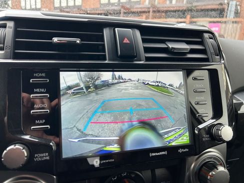 Used 2024 Toyota 4Runner TRD Off-Road AWD/4WD image 19