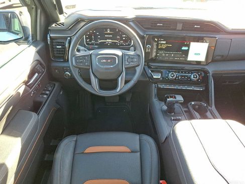 Used 2025 GMC Sierra 1500 AT4 w/ AT4 Premium Package image 11