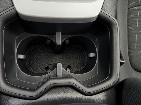 Used 2023 Toyota RAV4 XLE image 47