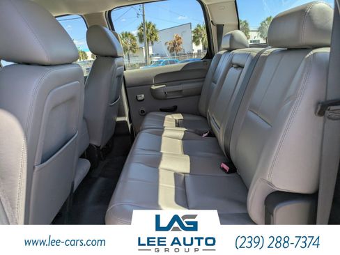 Used 2011 Chevrolet Silverado 2500 W/T image 11