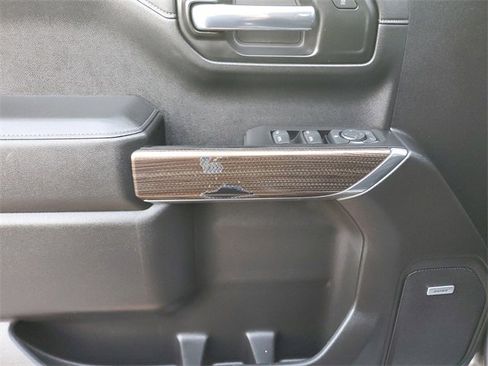 Used 2020 Chevrolet Silverado 1500 LT Trail Boss image 17