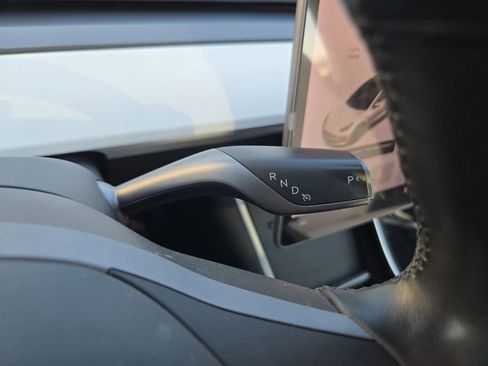 Used 2018 Tesla Model 3 Mid Range image 20