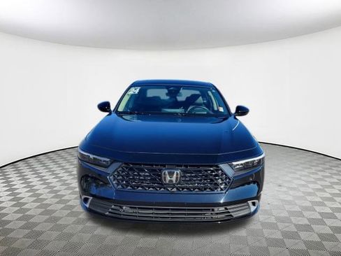 Used 2024 Honda Accord Touring image 2