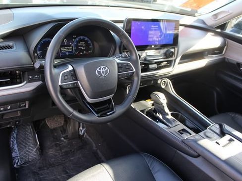 Certified 2025 Toyota Grand Highlander AWD image 67