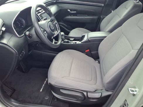 Used 2023 Hyundai Santa Cruz SE AWD/4WD image 9