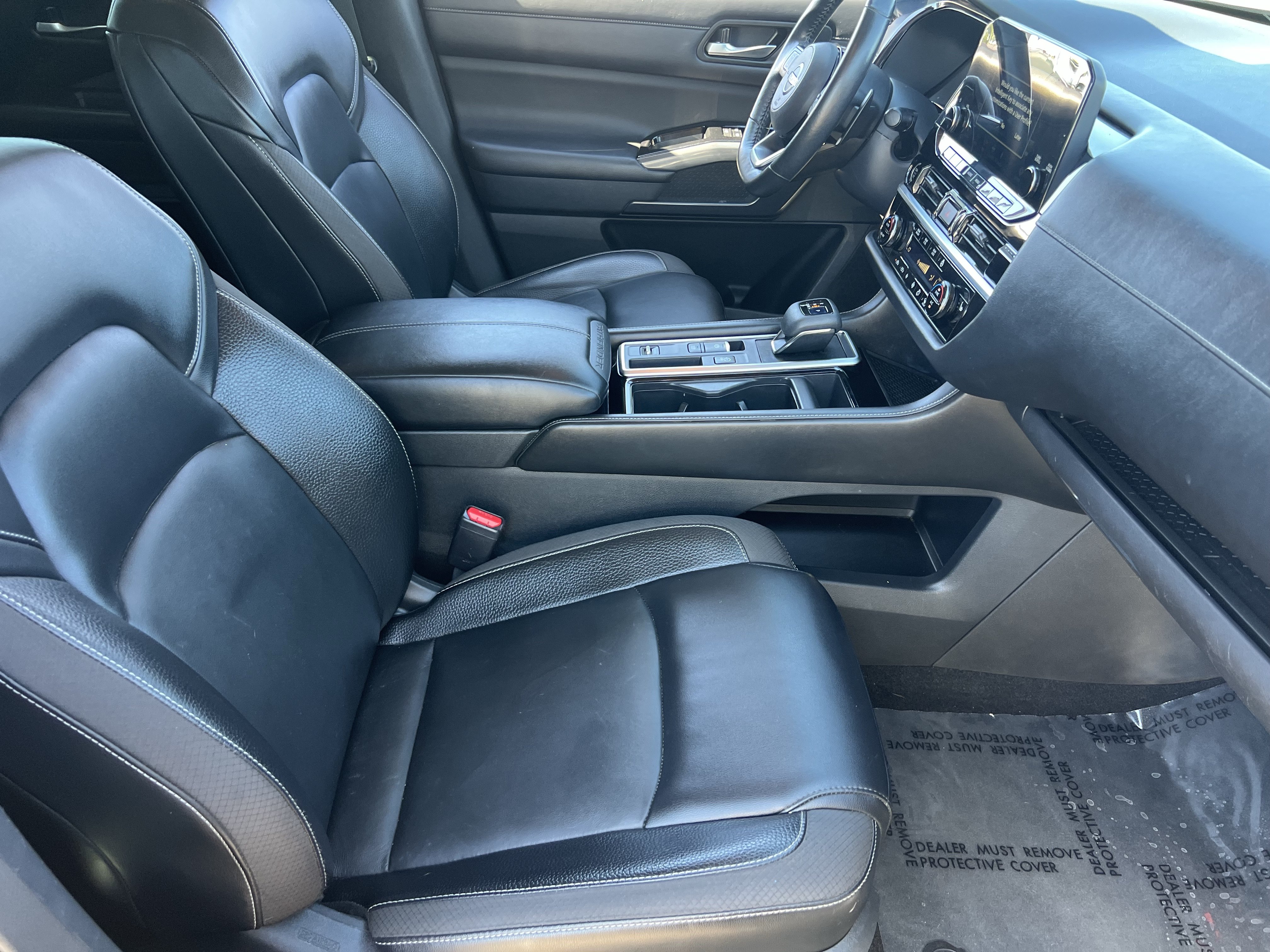 Used 2022 Nissan Pathfinder SL FWD image 10