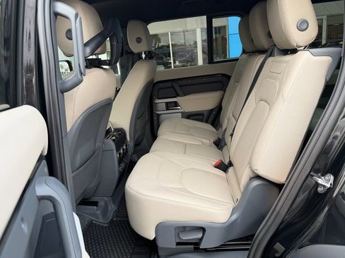 Used 2023 Land Rover Defender 130 SE AWD/4WD image 14