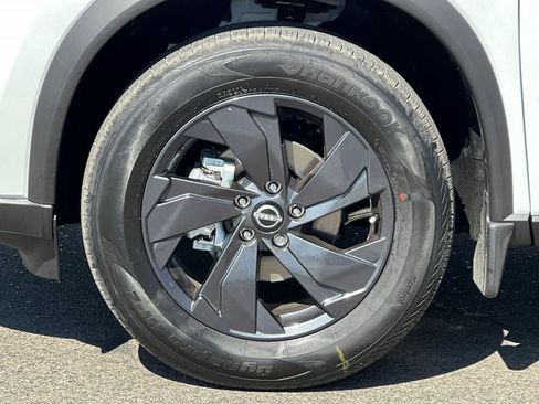 New 2026 Nissan Rogue SV image 35