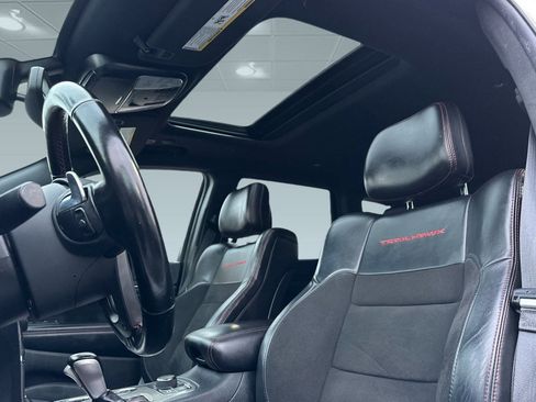 Used 2021 Jeep Grand Cherokee Trailhawk image 15