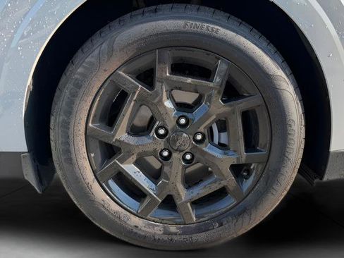 Used 2026 Kia Carnival SX Prestige image 34