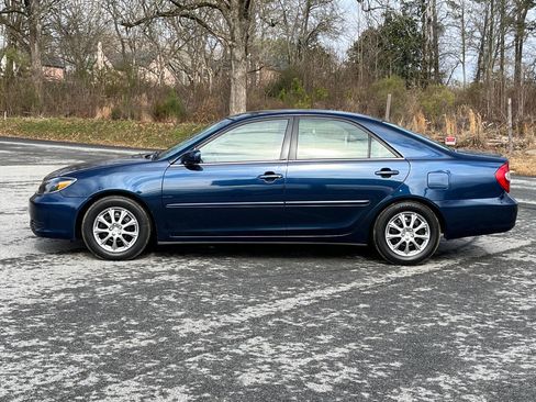 Used 2003 Toyota Camry LE image 3
