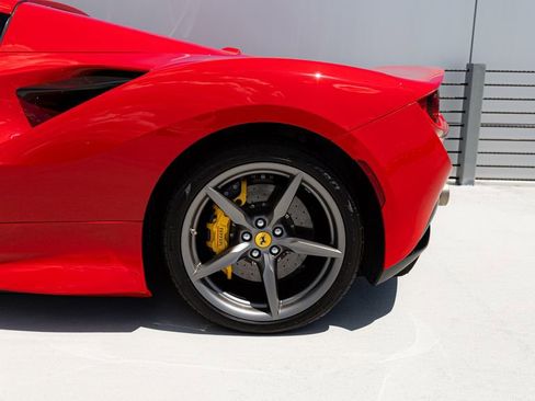 Used 2023 Ferrari F8 Tributo RWD image 11