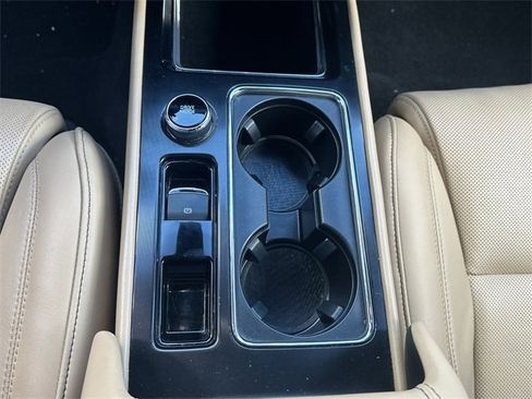 Used 2022 Lincoln Corsair Grand Touring w/ Elements Technology Bundle image 21