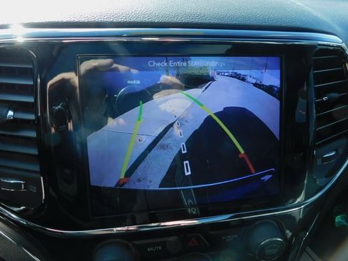 Used 2019 Jeep Grand Cherokee Limited w/ Luxury Group II image 15