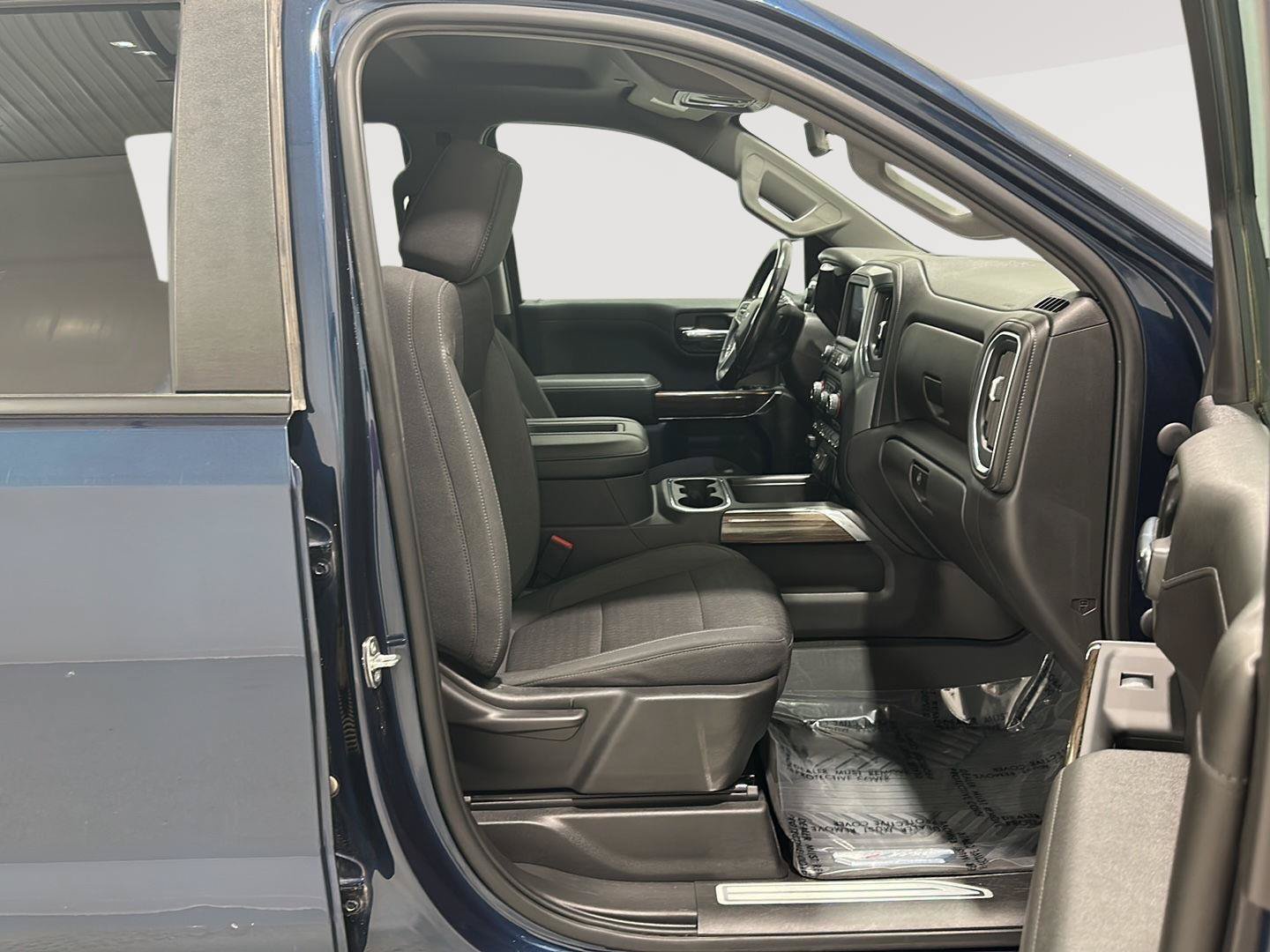 Used 2022 Chevrolet Silverado 1500 RST AWD/4WD image 25