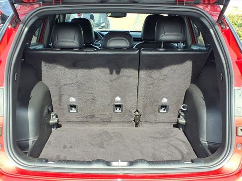 Used 2024 Jeep Compass Latitude w/ Altitude Special Edition image 13